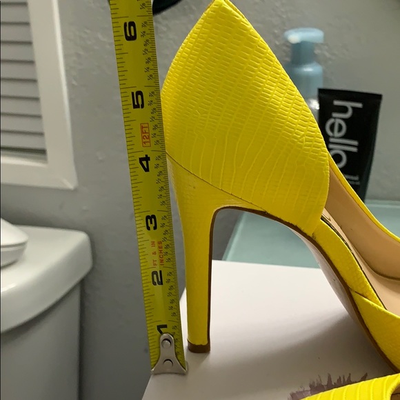 Jessica Simpson pumps - Picture 7 of 7